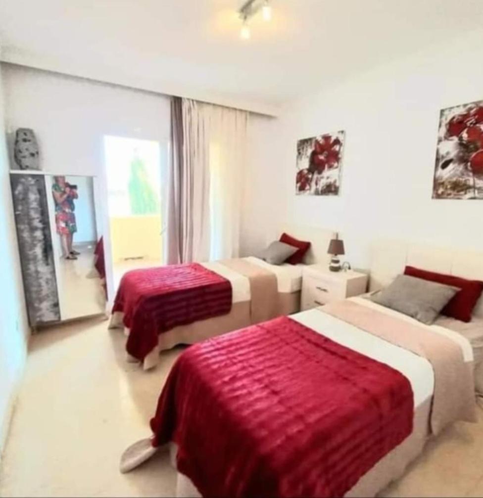 Bedroom, With A Share Bathroom In A Bed And Breakfast Place Málaga Esterno foto
